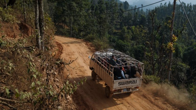 पाँच वर्षमा ७ हजार किलोमिटर ग्रामीण सडक कालोपत्रे गर्ने योजना