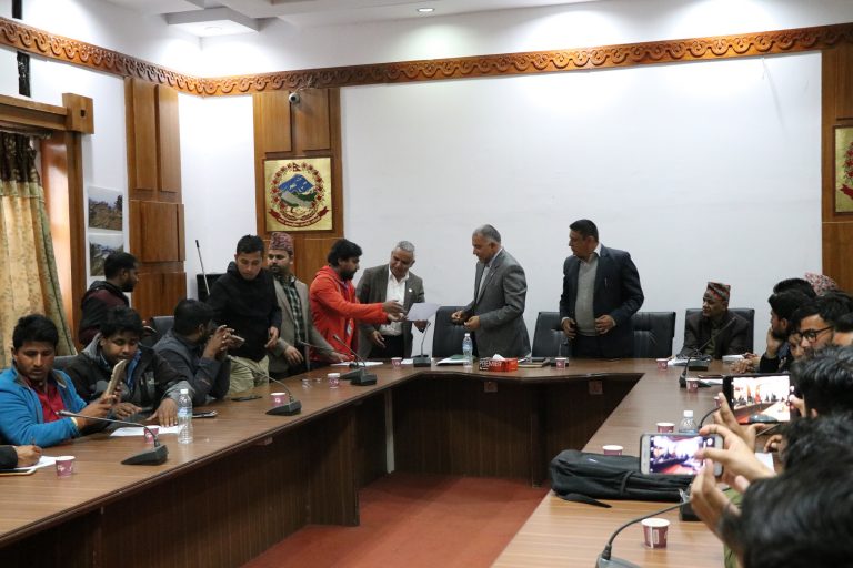 पुनर्निर्माण प्राविधिकको आन्दोलन स्थगित, आजैदेखि काममा फर्किने