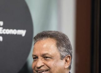 अमेजनका प्रमुख बेजोश विश्वकै धनी, विनोद चौधरीको सम्पत्ति २० अर्बले बढ्यो