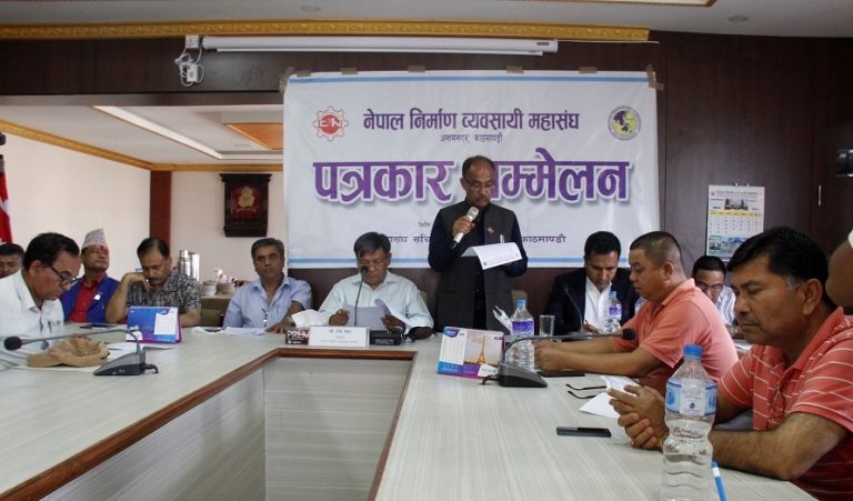 कन्ट्रयाक्टरलाई फोनबाट धम्की, प्रहरीले नसुनेपछि मिडियाको शरणमा