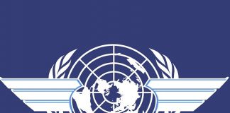 अन्तराष्ट्रिय नागरिक उड्डयन संगठनको झण्डा सगरमाथा चुचुरोमा फहराइदै