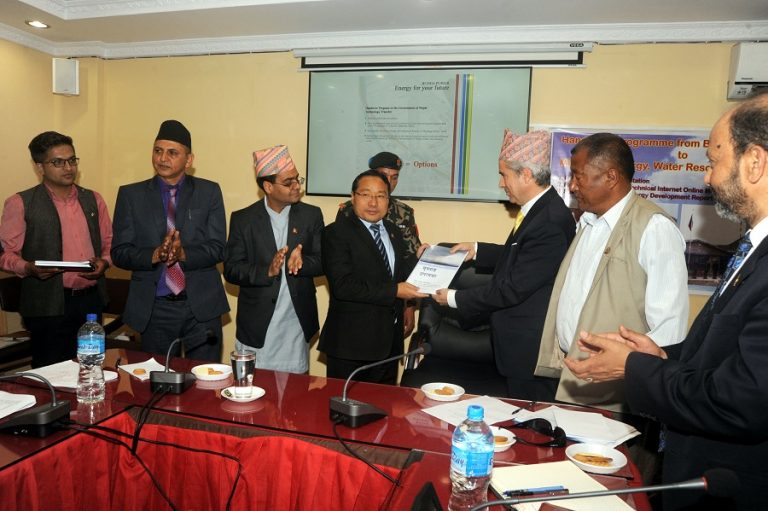 हिमाली जिल्लामा वायु तथा सौर्य एवं भौगर्भिक उर्जा उत्पादन गर्न सकिने