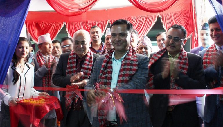 नेशनल लाईफ ईन्स्योरेन्सको १०० औं शाखा कोहलपुरमा