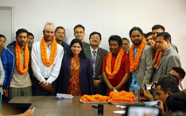 जसले चुनौतीको चुचुरो चुम्दै इतिहास बनाए