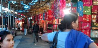 भृकुटीमण्डपका व्यावसायी भन्छन्ः सरकारले पैसामात्रै उठायो व्यवस्थापन गरेन