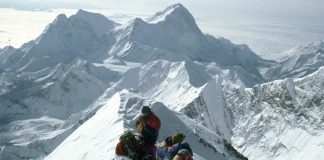 आज सगरमाथा दिवसः विश्वसामु नेपालको गौरव र हिमाली पर्यटनको आधार