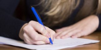 कक्षा १२ सहित सबै तहका परीक्षा रोक्न स्वास्थ्य मन्त्रालयको प्रस्ताव