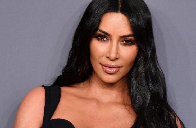 किम कादर्शियनको एउटा इन्स्टाग्राम पोस्टको मुल्य १ मिलियन डलर !