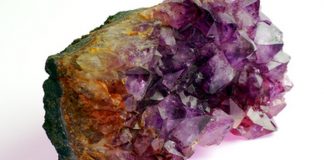 रत्नपत्थर प्रशोधन नेपालमै गरिने, धौबादीको फलाम खानी सञ्चालनमा आउने