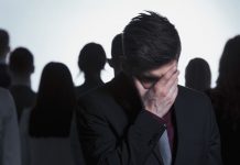 के तपाईंलाई ‘सोसलफोबिया’ त छैन ? थाहा पाउनुस् यसका संकेत