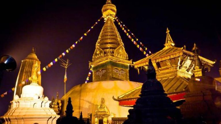 पर्यटक भित्र्याउने नौलो योजनाः रात्रिकालीन काठमाडौं उपत्यका सम्पदा यात्रा