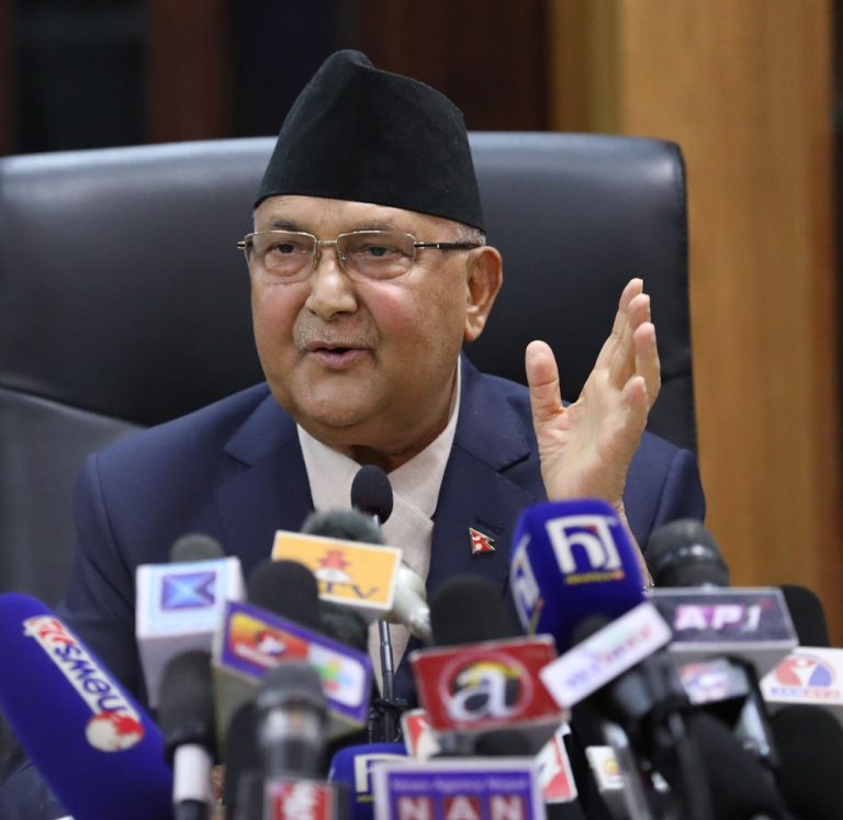 लोकतन्त्रमा बालहठ हुँदैन