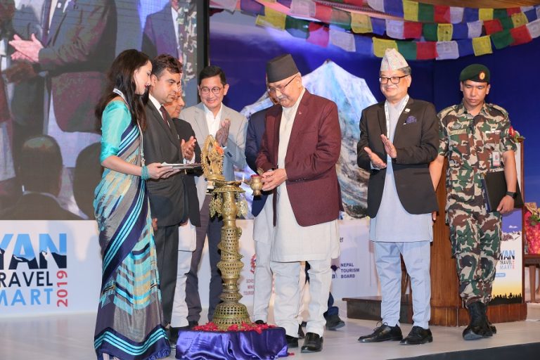 ‘हिमालयन ट्राभल मार्ट’को तेस्रो संस्करण सुरु, प्रधानमन्त्रीले गरे उद्घाटन