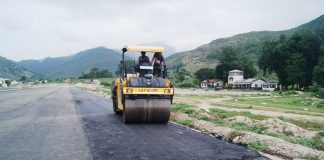 दिपायल विमानस्थल कालोपत्रे गर्ने काम शुरु