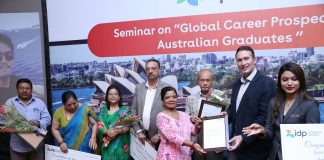 ८ नेपाली विद्यार्थीलाई आईडीपीले दियाे छात्रवृति