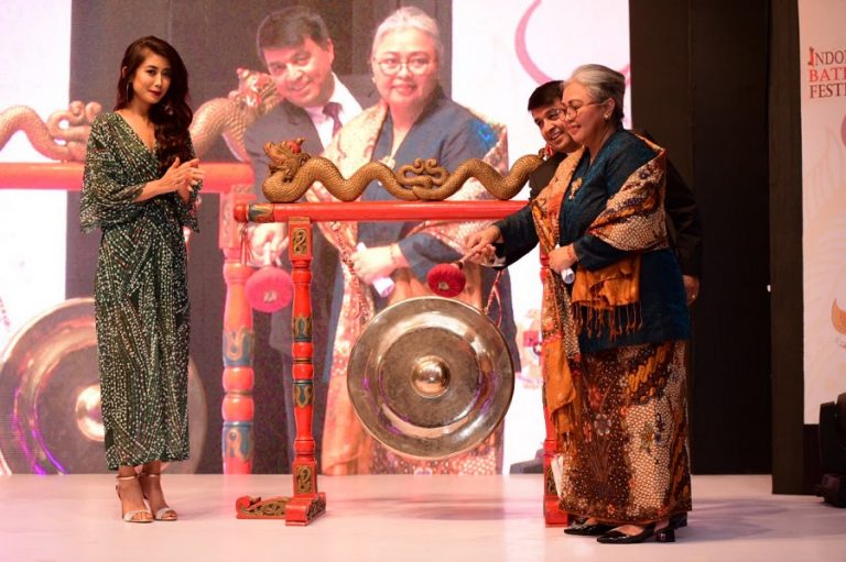 काठमाडौंमा इन्डोनेसियन बाटिक प्रदर्शन शुरु, सम्बन्ध विस्तारमा सहयोग गर्ने आशा