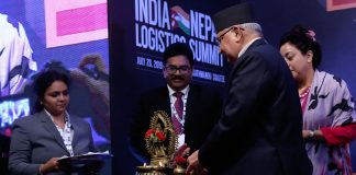 विदेशी लगानीकर्तालाई नेपालमा लगानी गर्न प्रधानमन्त्री ओलीकाे आग्रह