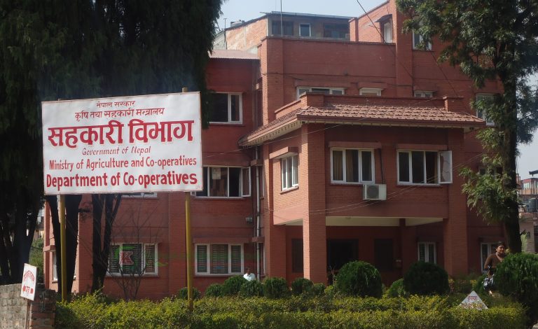 सहकारीमा ब्याजदर तोक्ने तयारीमा सरकार, बडाल भन्छन् १७ प्रतिशत चाहियो