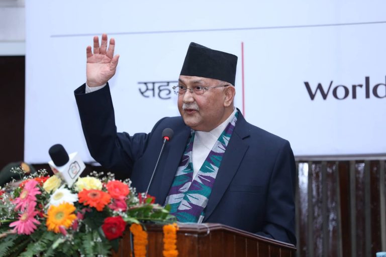 जनतालाई खर्पनमा बोकेर हिंड्न तयार छु : प्रम ओली