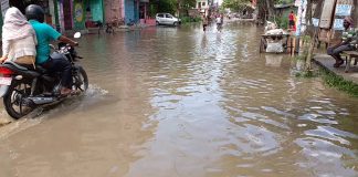 सिंगिया खोलामा आएको बाढीले विराटनगर डुबानमा