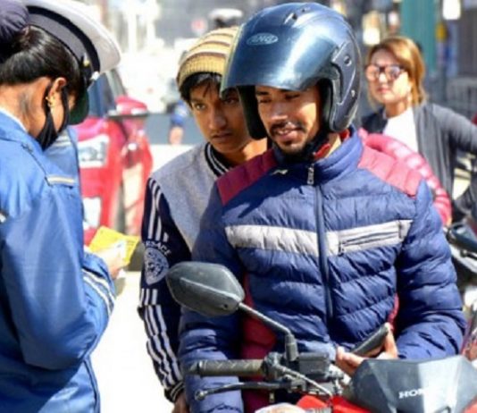 उपत्यकामा दैनिक १५ सय सवारीमा कारवाही, जेब्रा क्रसिङको छैन मतलब