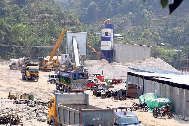 ह्वासिङ सिमेन्टलाई जग्गा भाडामा दिने निर्णय रद्द गर्न लेखा समितिकाे निर्देशन