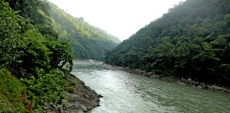 ६७ सय २० मेगावाट उत्पादन गर्ने पञ्चेश्वरकाे बाँधस्थलमा चट्टान परीक्षण