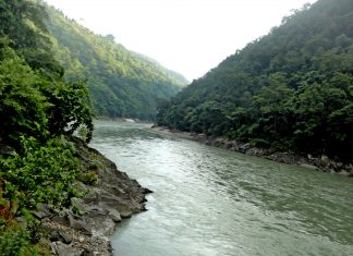 ६७ सय २० मेगावाट उत्पादन गर्ने पञ्चेश्वरकाे बाँधस्थलमा चट्टान परीक्षण