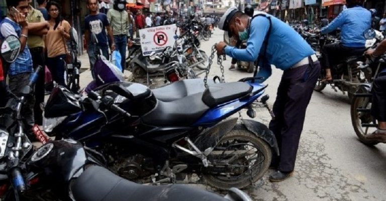 अव्यवस्थित पार्किङले काठमाडौं अस्तव्यस्त, प्रभावहीन बन्दै स्मार्ट पार्किङ
