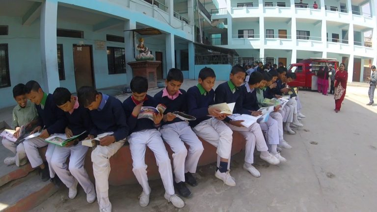काठमाडौँ महानगरभित्रका सबै विद्यालयमा एउटै रङ लगाइने