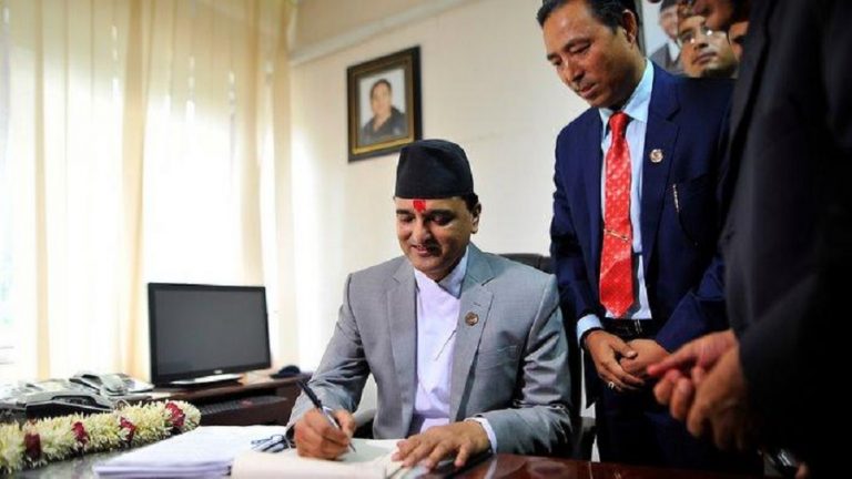 पर्यटनमन्त्री भट्टराई माथि चुनौतीको चाङ, सफल हुन गर्नुपर्छ यी काम