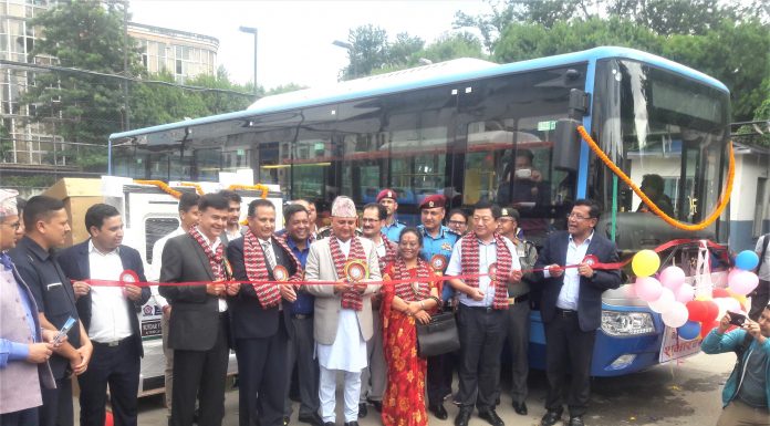 डेढ दशकपछि काठमाडौंमा ‘बिजुली बस’, भाडा २० प्रतिशत सस्तो