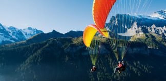 प्याराग्लाइडिङकाे नयाँ ‘हब’ बन्दै बेलका, ५० हजार पर्यटक भित्र्याउने