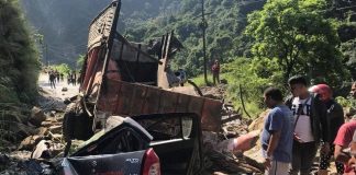 सिद्धबाबाले समेत थेग्न नसकेको ज्यानमारा पहिरो, बाटोको विकल्प केवल चुनावी नारा