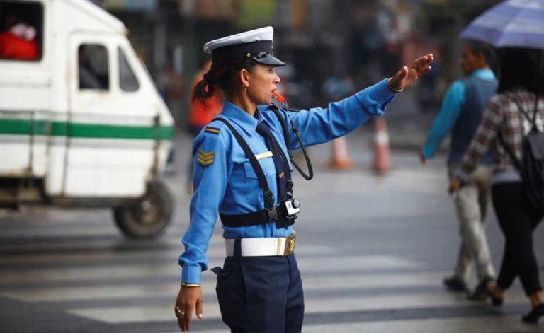 ट्राफिकको हात र सिठ्ठीको विकल्प,अन्डरपास-फ्लाईओभर