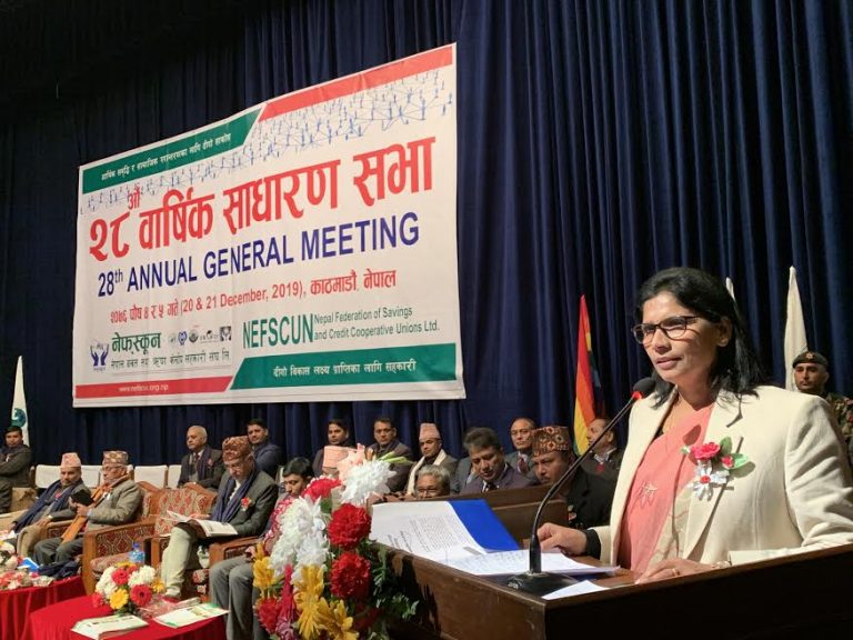 ‘तल्लो वर्गलाई माथि उठाउने गरि अब सहकारीले बैंकसँग प्रतिस्पर्धा गर्न सक्नुपर्छ’