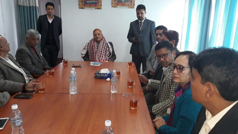 साना उद्योगहरु सरकारको प्राथमिकतामा छ,समस्या ल्याउनुहोस्
