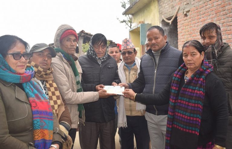हात्ती आक्रमणका  घाईते र मृतकका परिवारलाई सहयोग