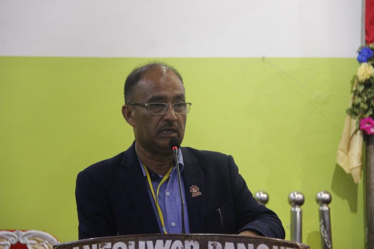 हाम्रो सोच नै विदेशी कम्पनीले मात्रै काम छिटो गर्छन् भन्ने छ