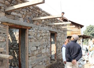 किस्ता पर्खंदै भूकम्प पीडित, सवा पाँच लाखले लिए तेस्रो किस्ता