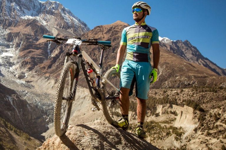 साइक्लिङमा बुद्धिबहादुरले जितेका स्वर्ण  सागको इतिहासमा नयाँ रेकर्ड