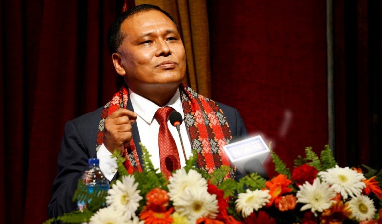 ‘निर्धारित मितिमै निर्वाचन सम्पन्न हुन्छ’ मन्त्री घिसिङ