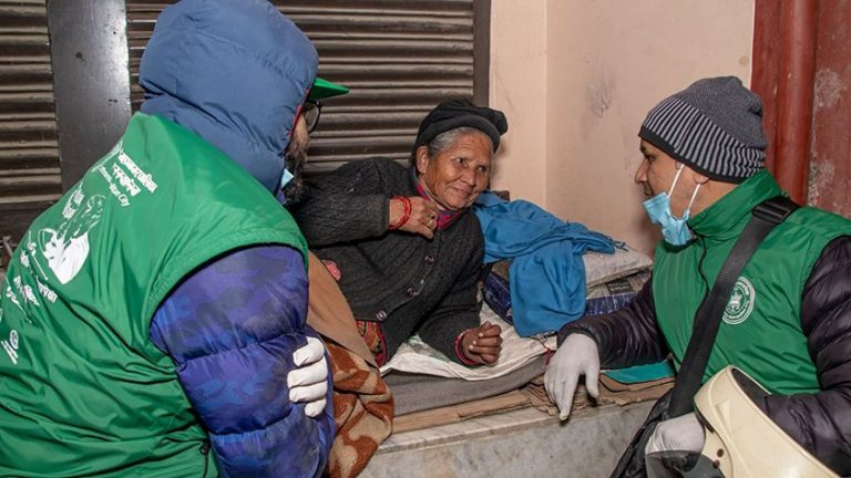 म धनी परिवारकै मान्छे हुँ,सडकमा सुत्यो भन्दैमा हेप्नी…