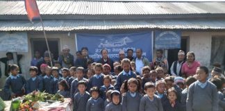 मेगा बैंकद्धारा उदयपुरमा न्यानो कपडा वितरण