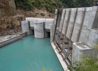 हाइड्रोपावरमा स्थानीय आकर्षित