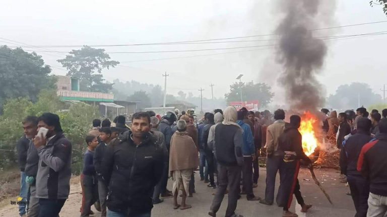 अवैध गिट्टी-बालुवा उत्खननको विरोध गर्ने युवकको ट्रिपरले किचेर हत्या