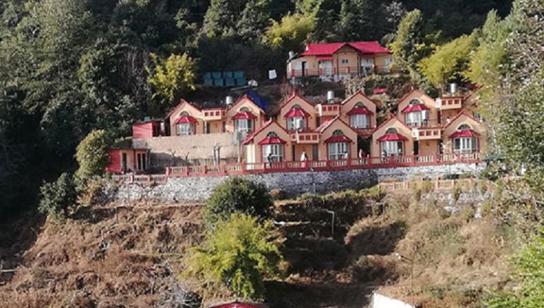 दामनमा ८ भारतीय पर्यटकको मृत्युबारे छानविन गर्न समिति  गठन