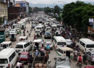 चल्न थाले सार्वजनिक सवारी