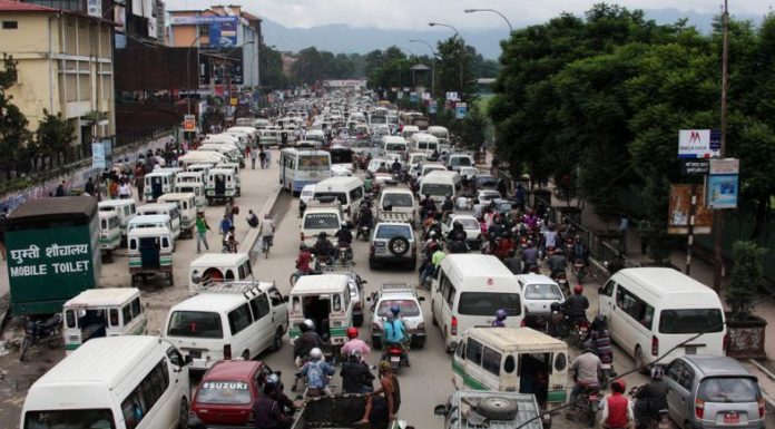 चल्न थाले सार्वजनिक सवारी