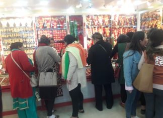 सुनको व्यापार ठप्प, जलप लगाएको गहनामा उपभोक्ताको आर्कषण